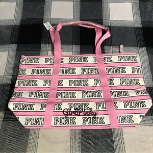 VS PINK TOTE ZIPPER BAG IN PINK & WHITE WITH ALL OVER LOGO NEW WITH TAGS